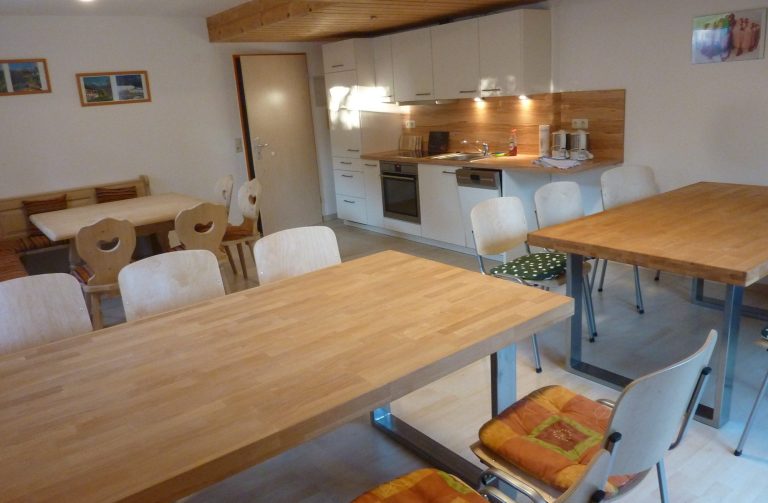 Teamraum mit Küchenzeile